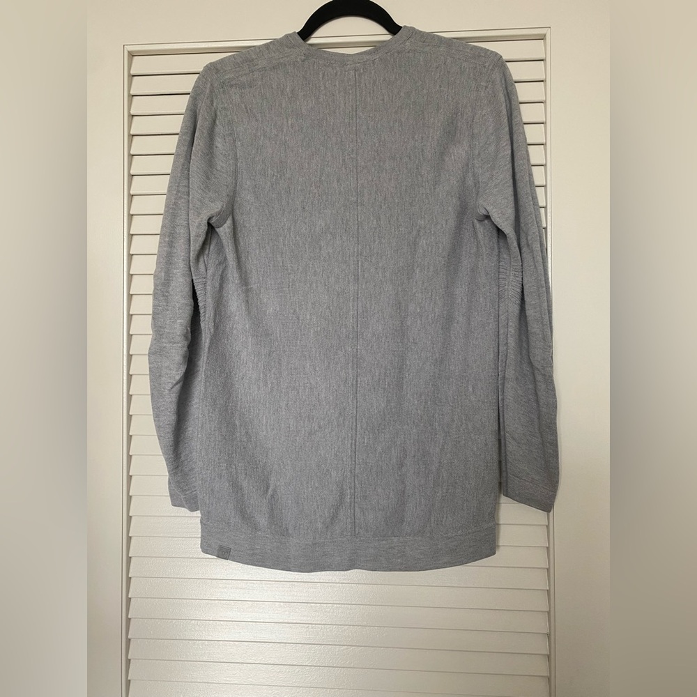 Lululemon Gray Long Sleeve Sweater